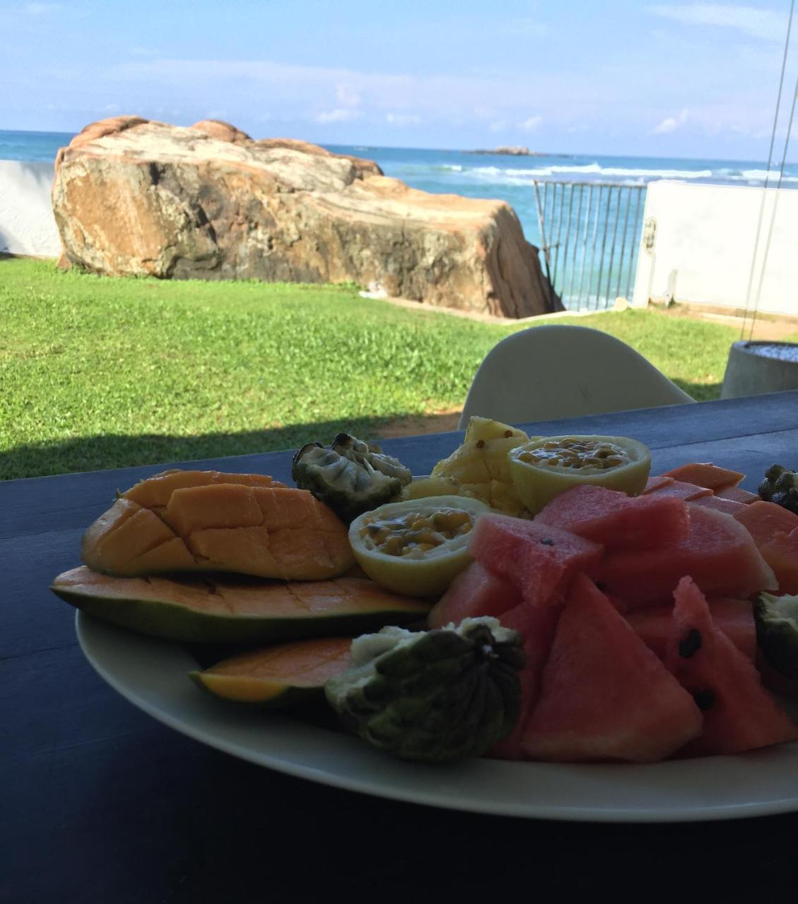 Galle Henna Beach House Unawatuna Esterno foto