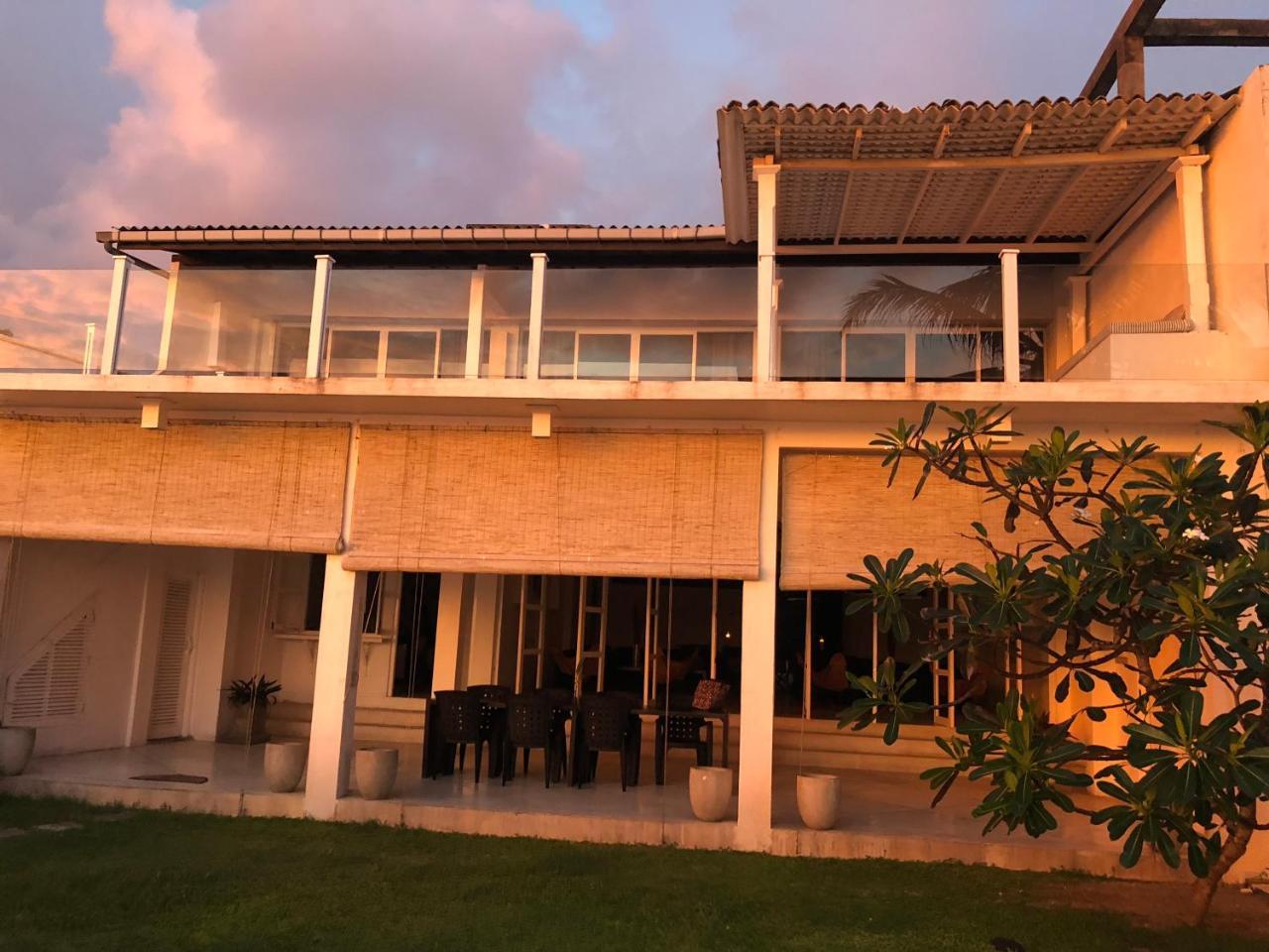 Galle Henna Beach House Unawatuna Esterno foto