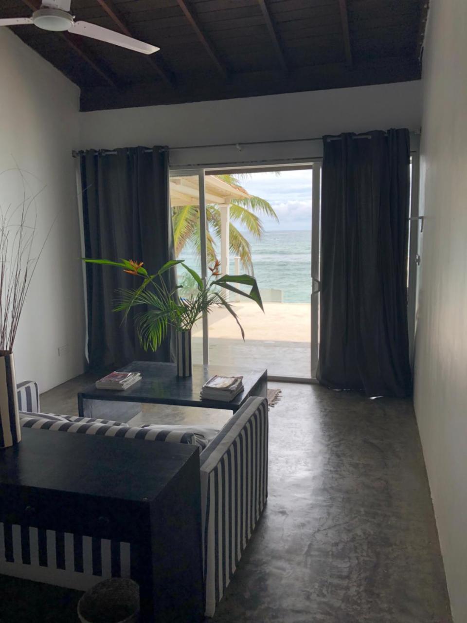 Galle Henna Beach House Unawatuna Esterno foto